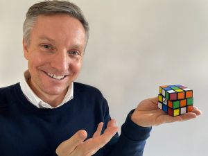 sven scharr touchmore rubikscube t - Touchmore: Exklusivvertrieb von Rubik’s Cube